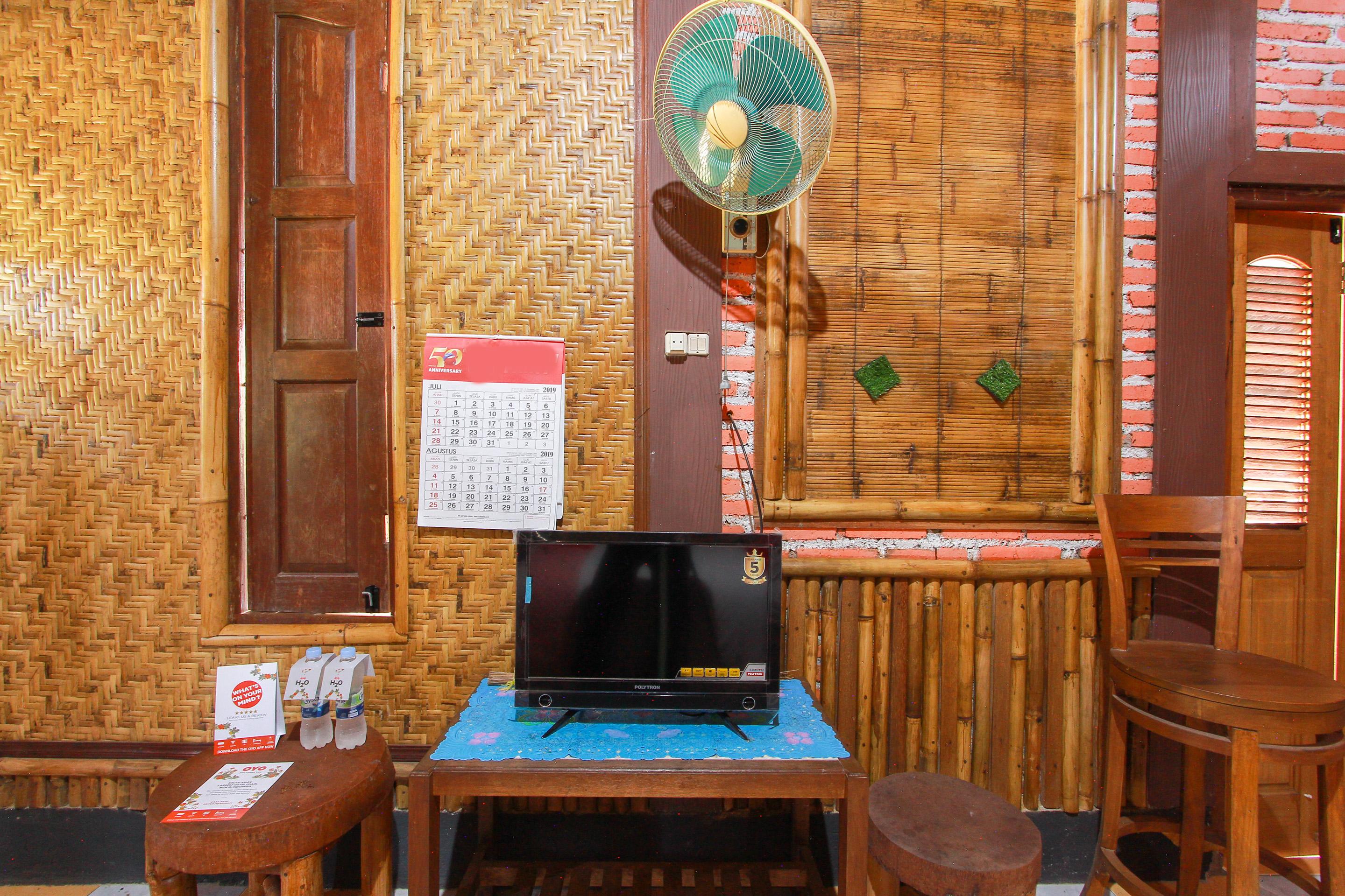 RedDoorz Syariah at Banyu Asem Banyuwangi Hotel Banyuwangi  Bagian luar foto