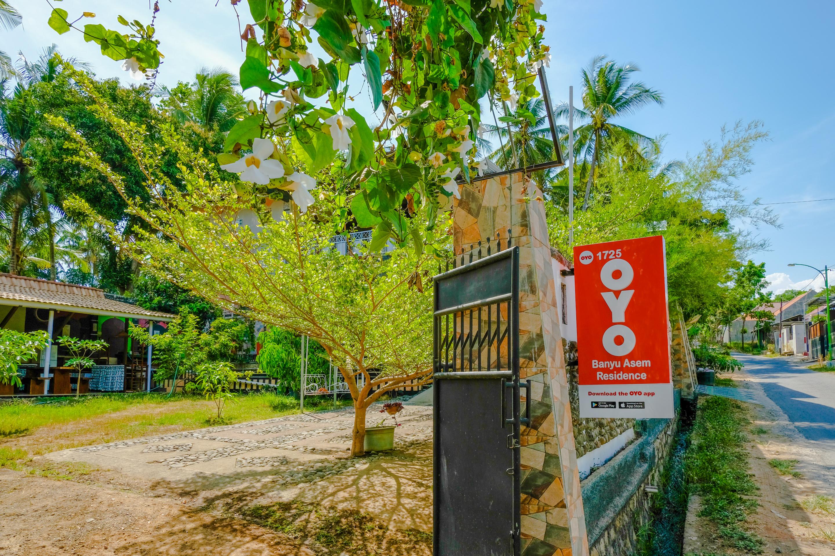 RedDoorz Syariah at Banyu Asem Banyuwangi Hotel Banyuwangi  Bagian luar foto