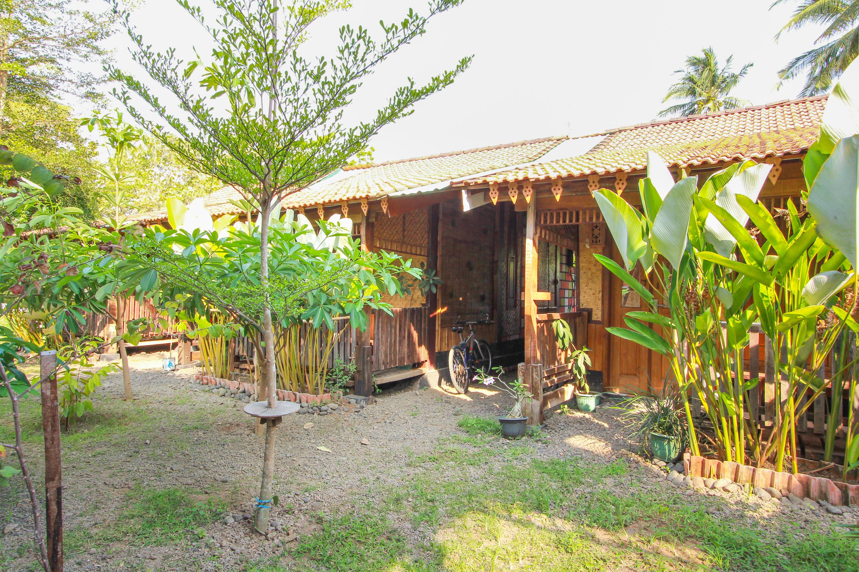 RedDoorz Syariah at Banyu Asem Banyuwangi Hotel Banyuwangi  Bagian luar foto