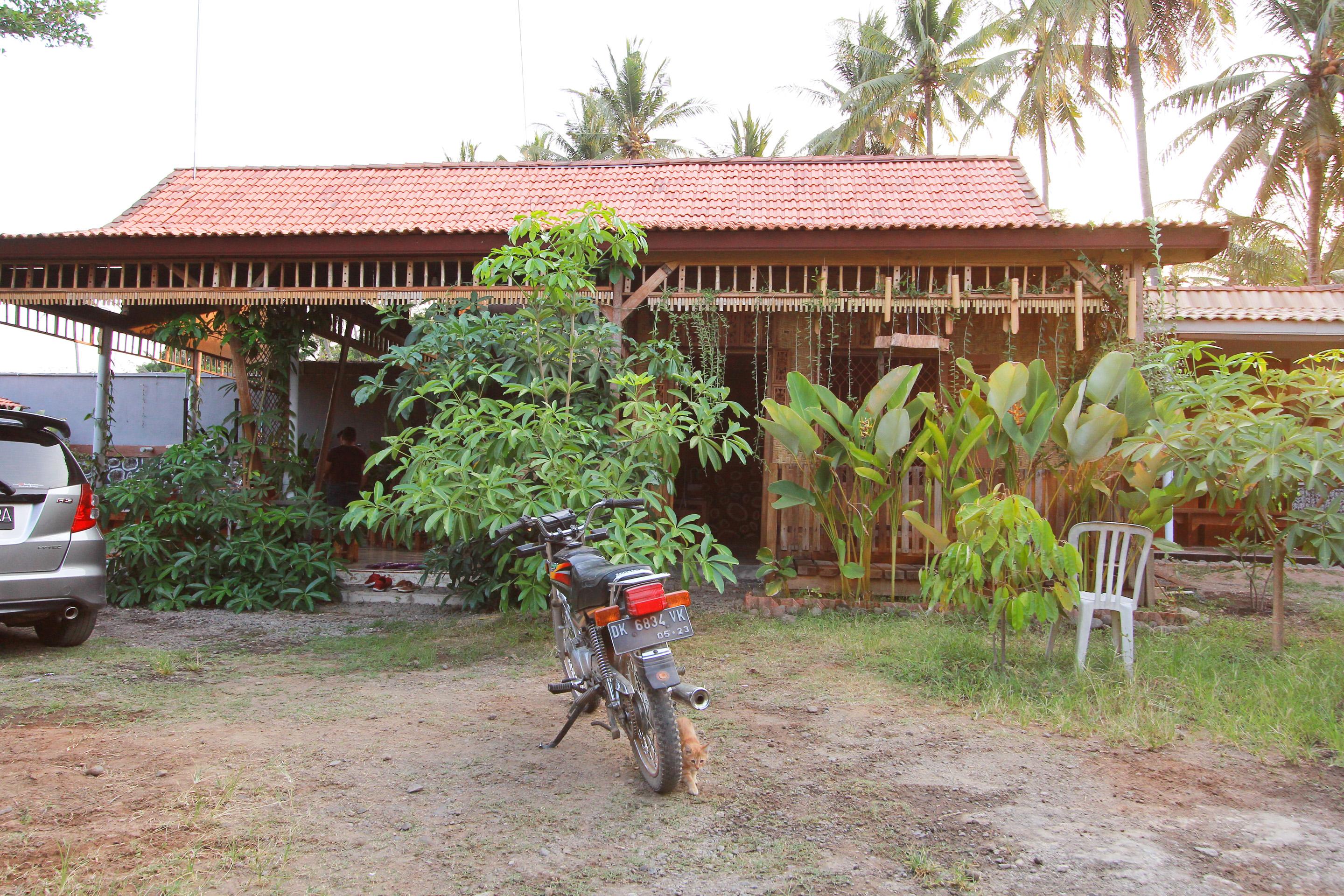 RedDoorz Syariah at Banyu Asem Banyuwangi Hotel Banyuwangi  Bagian luar foto