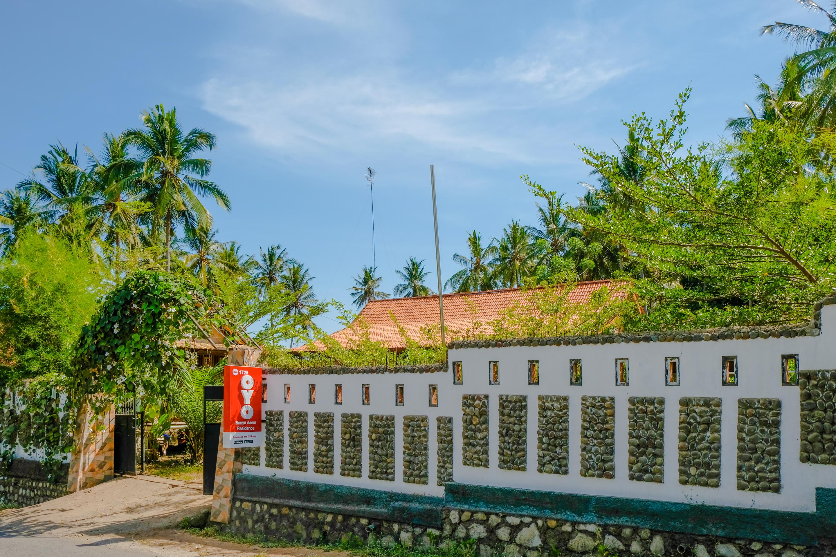 RedDoorz Syariah at Banyu Asem Banyuwangi Hotel Banyuwangi  Bagian luar foto